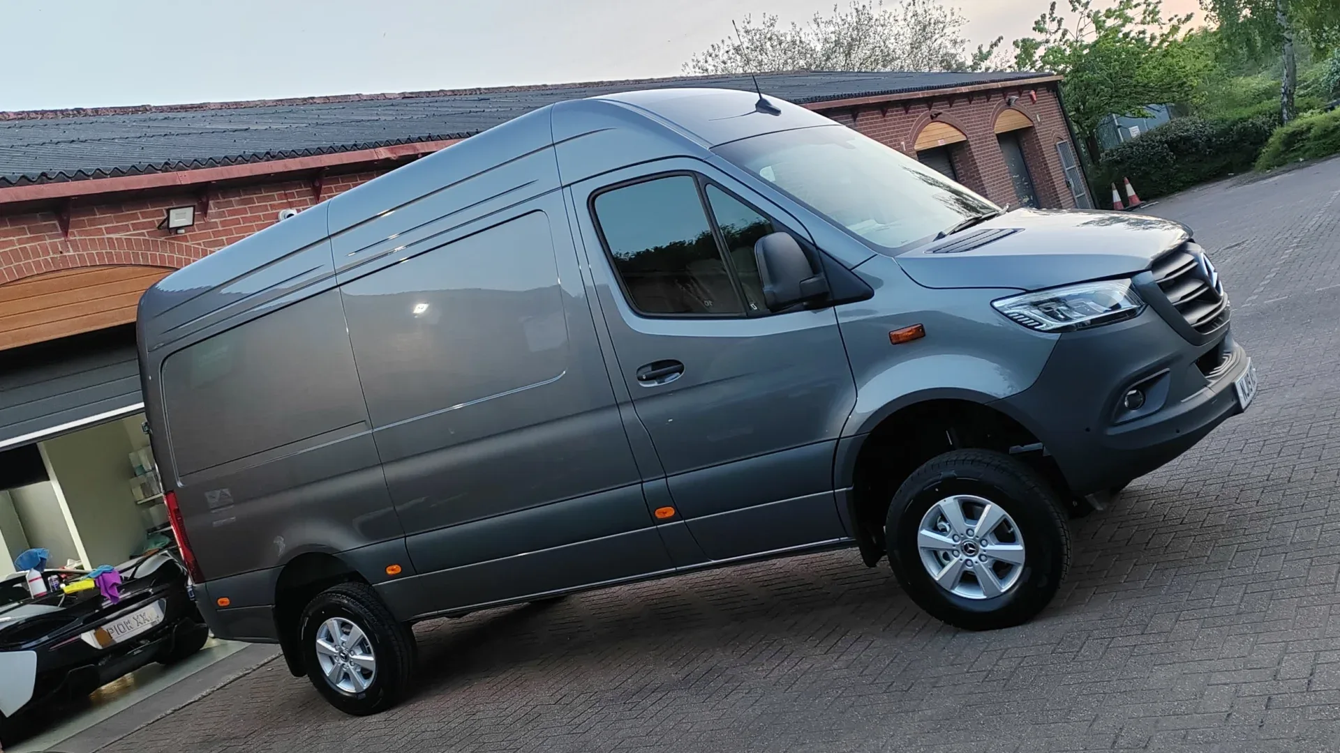Mercedes Sprinter 319 4×4
